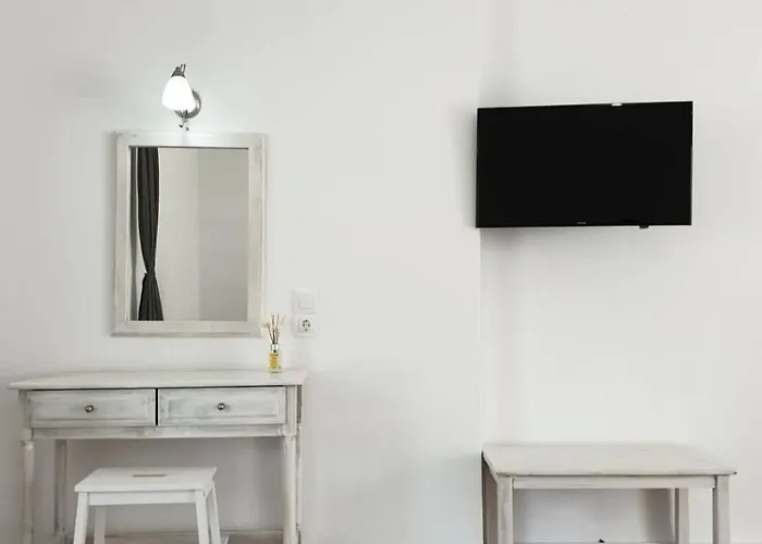 White Wave 3 Kamári